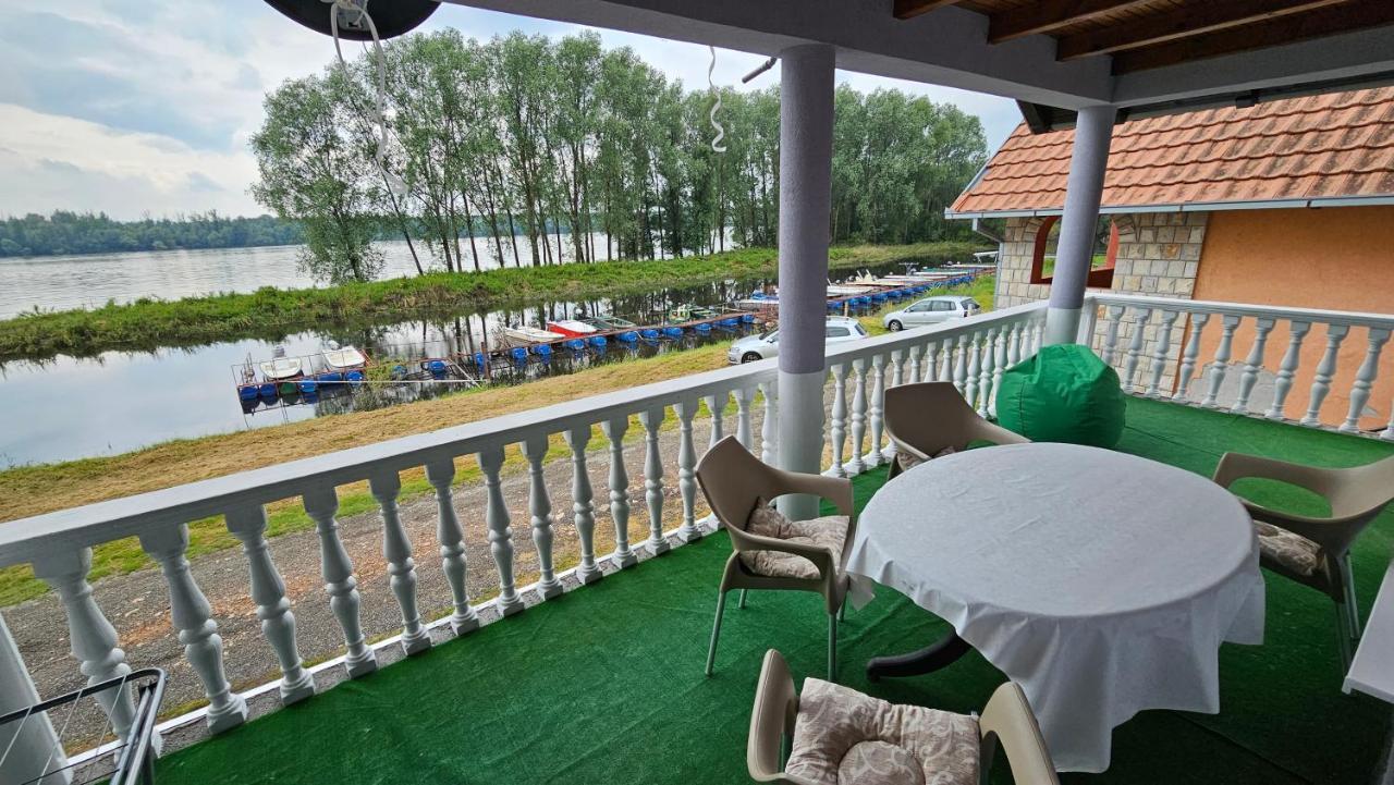 River View - Danube Celarevo Екстер'єр фото